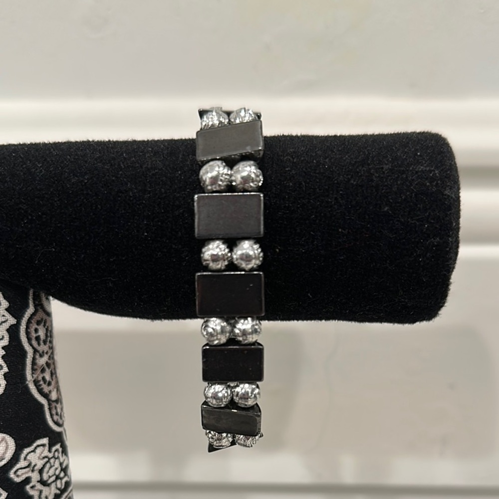 Catholic Religious stretch Bracelet Black & Silver - Picture 2 of 3
